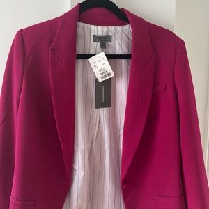 Fushia pink blazer size medium (brand one by chapter one)